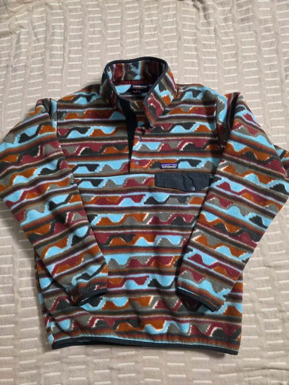 Patagonia Synchilla Snap-T Fleece Pullover Size M Aztec Print